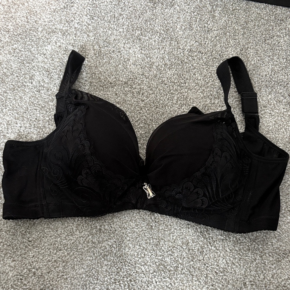 Elegant Black Lace Bra